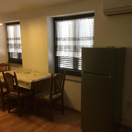 Ara-Aradi Apartment Baska  Exterior photo