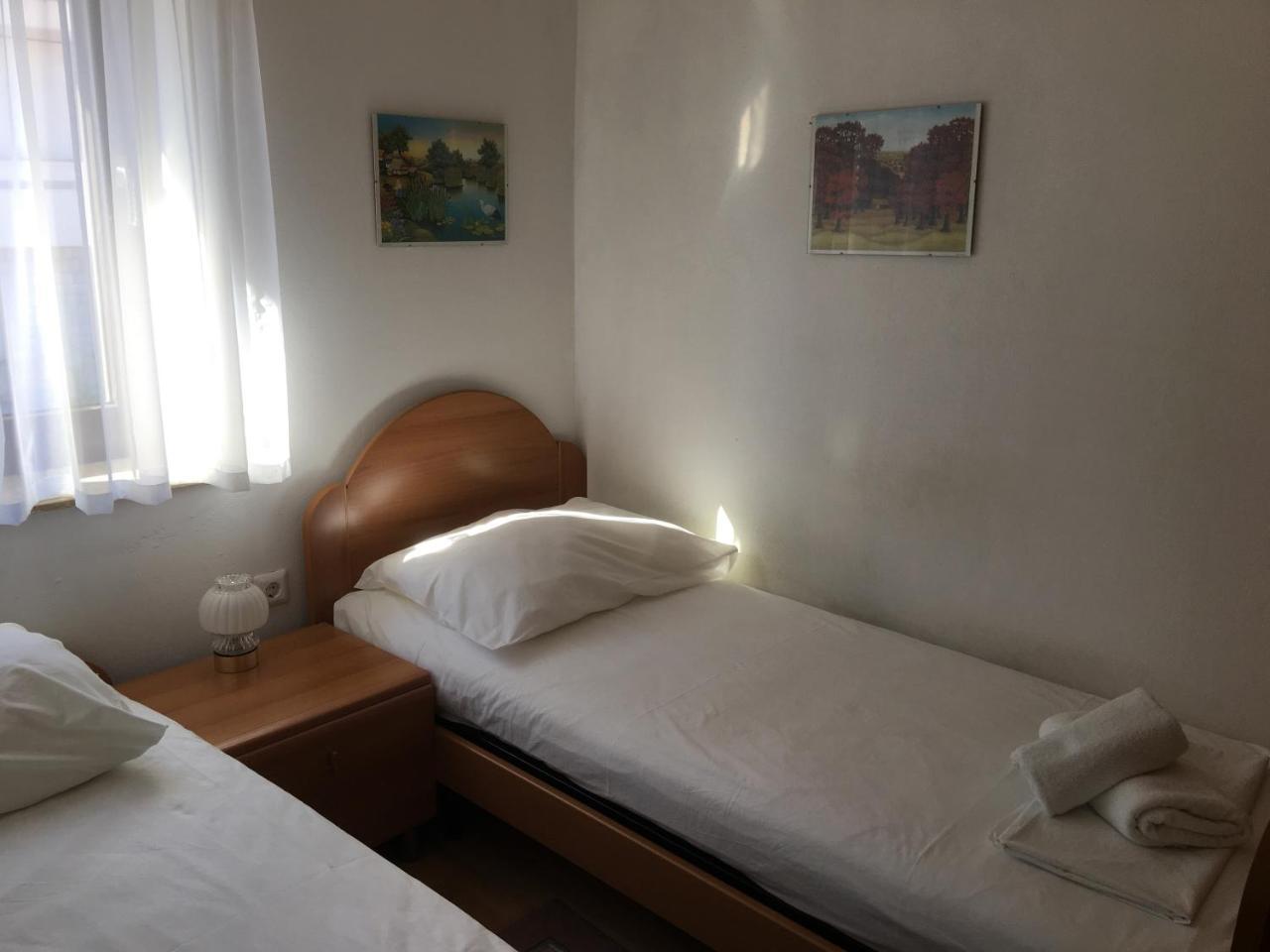 Ara-Aradi Apartment Baska  Exterior photo