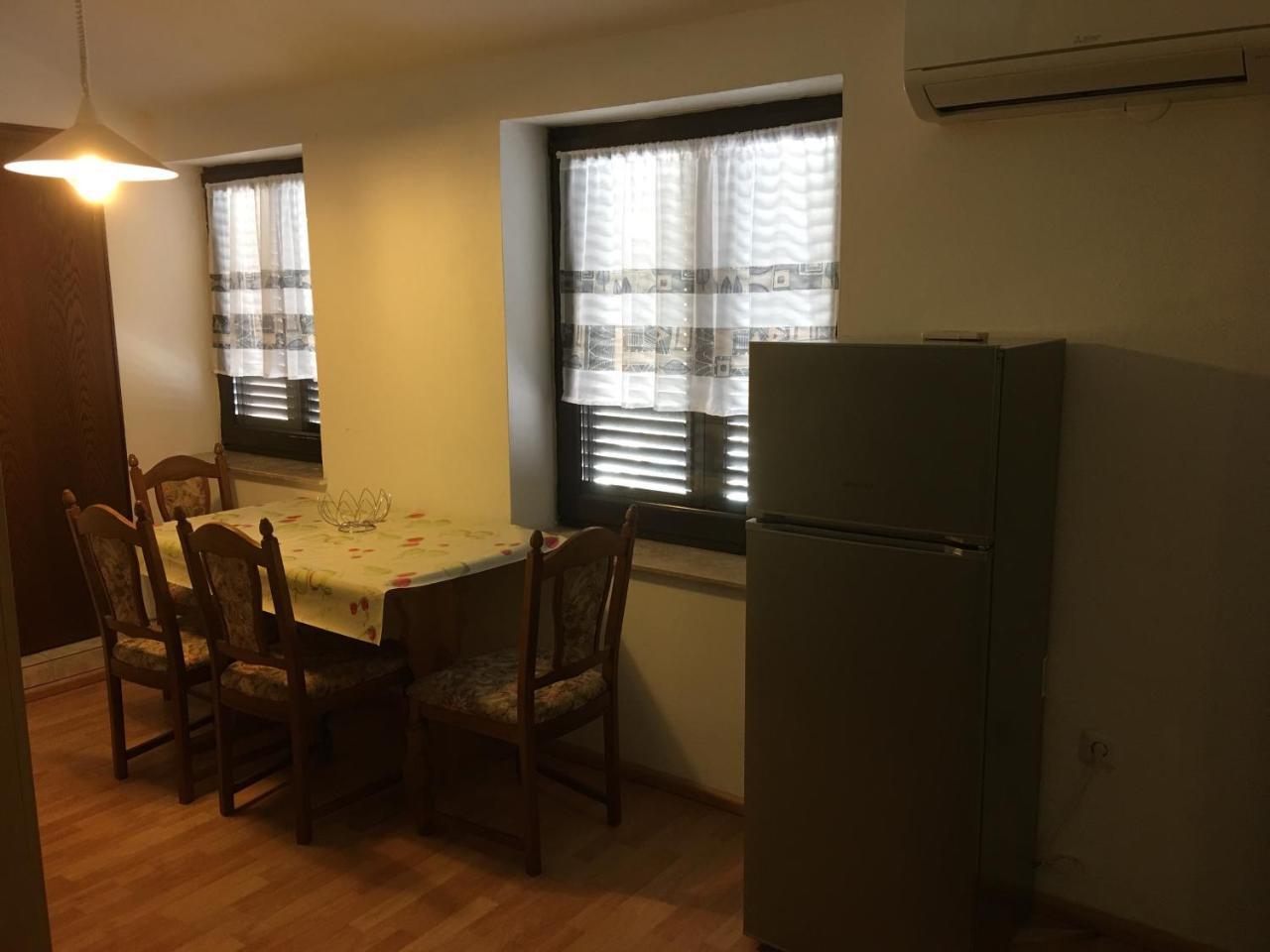 Ara-Aradi Apartment Baska  Exterior photo